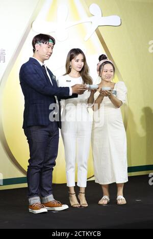 Taipeh. September 2020. Jolin wirbt für eine Marke Chicken Essenz und feiert ihren 40. Geburtstag in Taipei, Taiwan, China am 23. September 2020.(Foto von TPG) Kredit: TopPhoto/Alamy Live News Stockfoto