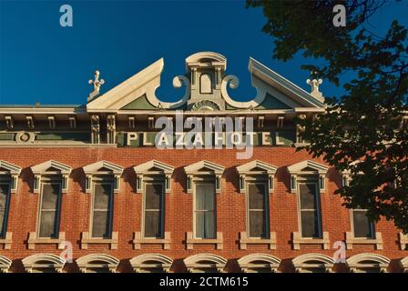 Nahaufnahme des historischen Plaza Hotels in Las Vegas, New Mexico, USA Stockfoto