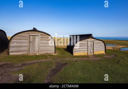 Fischerhütten auf Holy Island, Lindisfarne, England Stockfoto