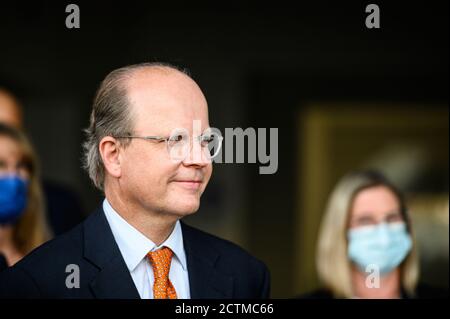 Ingelheim Am Rhein, Deutschland. September 2020. Hubertus von Baumbach, Vorsitzender der Geschäftsführung von Boehringer Ingelheim, steht auf dem Firmengelände. Quelle: Andreas Arnold/dpa/Alamy Live News Stockfoto