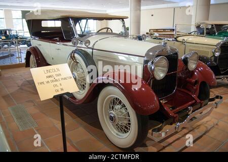 Prince Rainier III Museum of Automobiles 1928 Lincoln L-Series V8 Double Phaeton Oldtimer Auto. Das erste Automobil der Lincoln Motor Company. Stockfoto