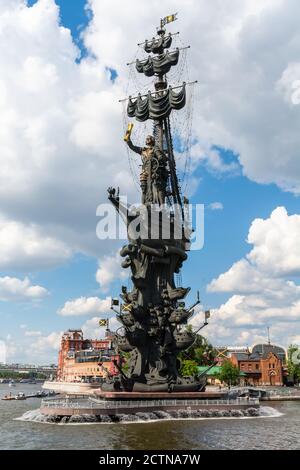 Moskau, Russland – 11. Juni 2017. Peter der große Statue auf der Insel Bolotny in Moskau. Es wurde 1997 errichtet Stockfoto