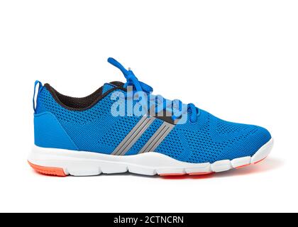 Sportschuh isoliert auf Weiß Stockfoto