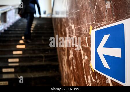 Berlin, Deutschland. September 2020. Richtsystem im Aufstieg der Humboldt-Universität zu Berlin vor Beginn des Berliner Wintersemesters 2020/21. Quelle: Britta Pedersen/dpa-Zentralbild/dpa/Alamy Live News Stockfoto