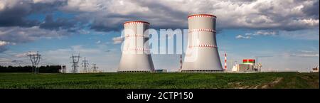 Die letzte Etappe des Baus des ersten Kernkraftwerks in Belarus. Stockfoto