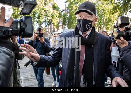 Boris Becker, Tennislegende Boris Becker plädierte heute auf nicht schuldig zu 19 Anschuldigungen des Versäumens, Geld und Eigentum während der Konkursvernehmungen offen zu legen. Stockfoto