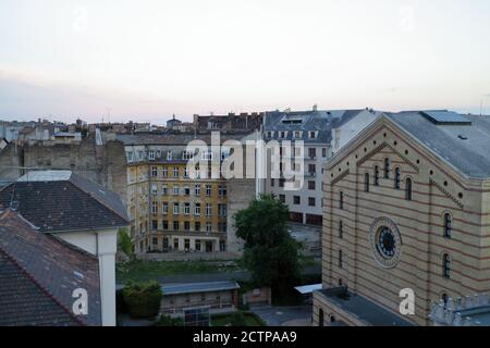 Budapest, Ungarn - 10/07/2020: Blick auf die Straßen der Stadt Budapest, Ungarn Stockfoto