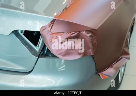 Einfügen von Auto Kohlensäure Kunststoff closeup Stockfoto