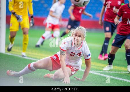 Bielsko Biala, Polen. September 2020. Paulina Dudek aus Polen beim UEFA Women's EURO 2021 Qualifying Match zwischen Polen und Tschechien im Bielsko-Biala City Stadium in Aktion gesehen. (Endstand; Polen 0:2 Tschechische Republik) Credit: SOPA Images Limited/Alamy Live News Stockfoto