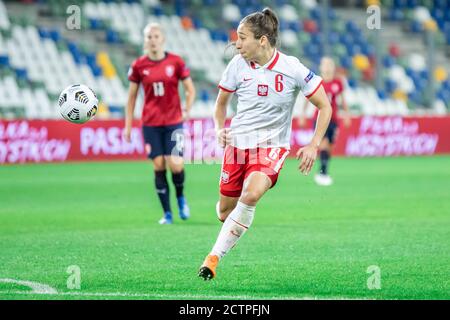 Bielsko Biala, Polen. September 2020. Sylwia Matysik aus Polen beim UEFA Women's EURO 2021 Qualifying Match zwischen Polen und Tschechien im Bielsko-Biala City Stadium in Aktion gesehen. (Endstand; Polen 0:2 Tschechische Republik) Credit: SOPA Images Limited/Alamy Live News Stockfoto