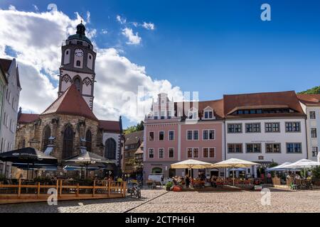 Meißen, Sachsen / Deutschland - 10. September 2020: Blick auf den Stadtplatz im historischen Meißen in Sachsen Stockfoto