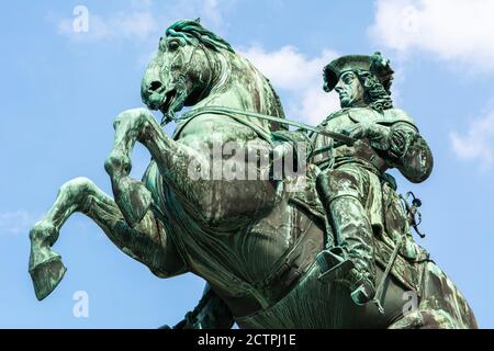 Wien, Österreich – 3. Juni 2017. Denkmal für Kaiser Franz Josef I. am Josefsplatz in Wien. Die Statue wurde zwischen 1795 und 1807 errichtet Stockfoto