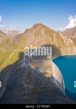 Luftaufnahme des Griessee und der umliegenden Berge mit Blick auf Nufenenpass und Cornopass. Ulrichen, Obergoms, Kanton Wallis, Schweiz Stockfoto