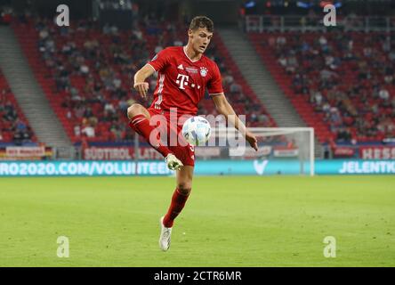 Budapest, Ungarn. 21. Sep, 2020. firo: 24.09.2020 Fuvuball, Fußball UEFA Super Cup 2020 FCB FC Bayern Mvºnchen München - Sevilla FC Individual Action Benjamin Pavard Credit: dpa/Alamy Live News Stockfoto