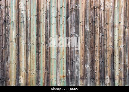 Rustikal geflieste Holzwand Hintergrund. Verwitterte Holzstruktur Stockfoto