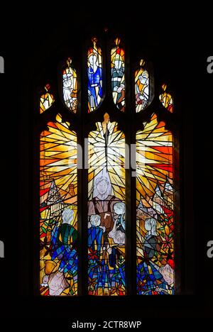 Eines der Glasmalereien in der St. John the Baptist Church, Henley-in-Arden, Warwichshire, England. Stockfoto