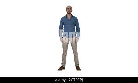 Junger arabischer Mann lächelt auf weißem Hintergrund. Stockfoto