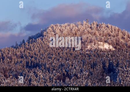 Lemberg bei Gosheim am westlichen Rand der Schwäbischen Alpen, Kreis Tuttlingen, Baden-Württemberg, Deutschland Stockfoto