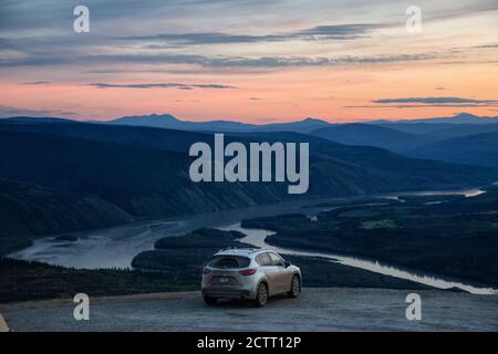 Mazda CX-5 auf einem Berg Stockfoto