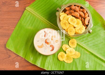 Onam sadhya süß parippu payasam oder dal kheer Dessert Kerala, Südindien. Indische mithai köstliche Festival süßes Gericht für Onam, Vishu, Deepawali, Stockfoto
