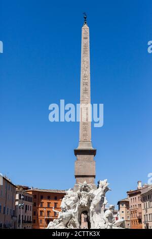 ROM, ITALIEN - 2014. AUGUST 18. Denkmal an der Piazza Navona in rione Parione Stockfoto