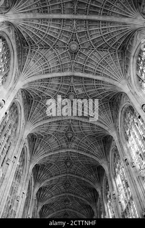 CAMBRIDGE, Großbritannien - 16. AUGUST 2017: King's College Chapel Interior in der University of Cambridge. Die größte Deckenventilator der Welt Stockfoto