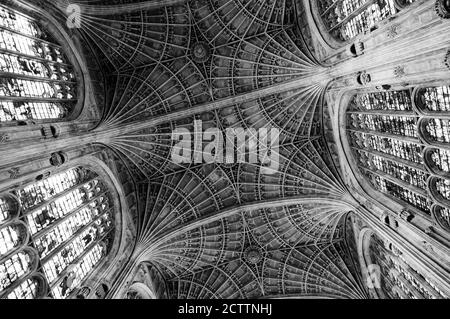 CAMBRIDGE, Großbritannien - 16. AUGUST 2017: King's College Chapel Interior in der University of Cambridge. Die größte Deckenventilator der Welt Stockfoto