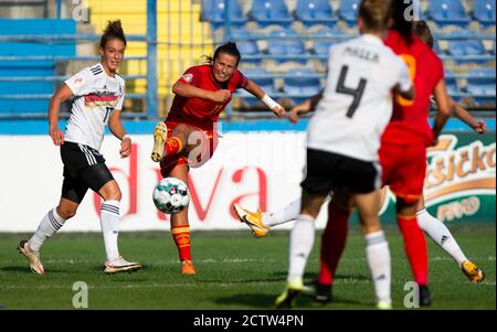 Podgorica, Montenegro. September 2020. Kuc von Montenegro schießt auf das Tor. Quelle: Nikola Krstic/Alamy Live News Stockfoto