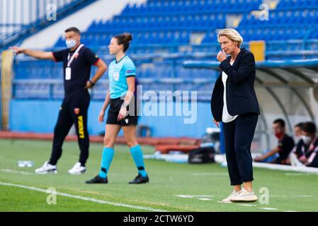 Podgorica, Montenegro. September 2020. Chefcoach Martina Voss-Tecklenburg aus Deutschland reagiert. Quelle: Nikola Krstic/Alamy Live News Stockfoto