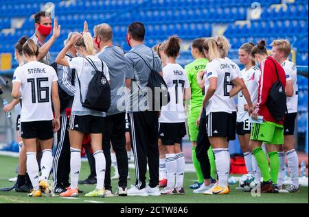 Podgorica, Montenegro. September 2020. Das Team von Deutschland feiert den Sieg. Quelle: Nikola Krstic/Alamy Live News Stockfoto