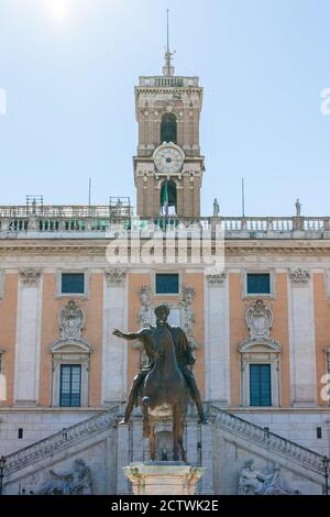 Das Kapitolinische Hügel cordonata neben dem Campidoglio Platz in Rom, Italien. Es wurde von Michelangelo entworfen und ist einer der meistbesuchten Orte Stockfoto