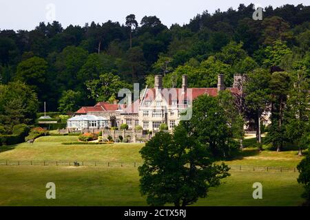 Blick auf Old Lodge historisches Herrenhaus aus dem Westen, Ashdown Forest, East Sussex, England Stockfoto