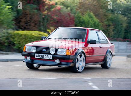Modifiziertes Mk3 Ford Escort retro hatchback Auto Stockfoto