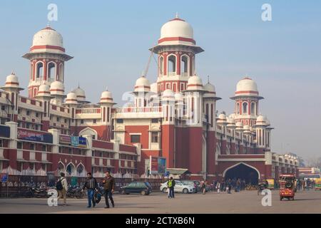 Indien, Uttar Pradesh, Lucknow, Bahnhof Stockfoto