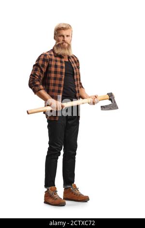 In voller Länge Porträt eines casual bärtige Mann hält ein Beil isoliert auf weißem Hintergrund Stockfoto