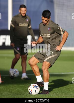 Madrid, Spanien. September 2020. Atlético de Madrid Training im Wanda Metropolitano Stadion, in Madrid am 25. September 2020 Entrenamiento del Atlético de Madrid en el estadio Wanda Metropolitano, en Madrid a 25 de Septiembre de 2020 Luis Suarez POOL/Atletico Madrid/Cordon Quelle: CORDON PRESS/Alamy Live News Stockfoto