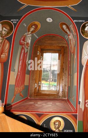 Pangarati Kloster, Neamt County, Rumänien. Innenraum der christlich-orthodoxen Kirche aus dem 16. Jahrhundert. Stockfoto