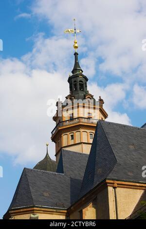 Niedrige Ansicht einer Kirche, Nikolaikirche, Leipzig, Sachsen, Deutschland Stockfoto
