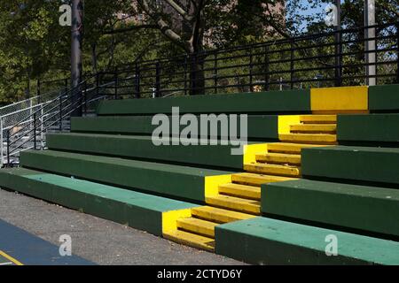 Schritte von einem Basketballplatz, Rucker Park, Basketball Court, Harlem, Manhattan, New York City, New York State, USA Stockfoto