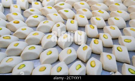 Ghorayeba Süßigkeiten. Eid isst. Cookies von El Fitr Islamischen Fest. Ramadan Süßigkeiten Hintergrund. Stockfoto