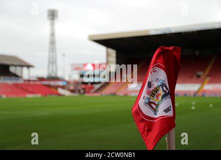 Eine allgemeine Ansicht einer Eckflagge vor dem Sky Bet Championship Spiel in Oakwell, Barnsley. Stockfoto