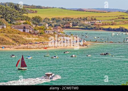 Rock Village Waterfront am Fluss Camel Mündung, North Cornwall, England. Stockfoto