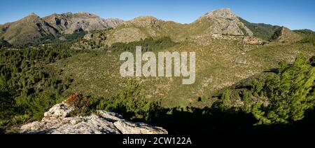 Puig de Galatzó, 1027 Metros de altura y Mola de s'Esclop, 926 Metros , Sierra de Tramuntana, Mallorca, Balearen, Spanien Stockfoto