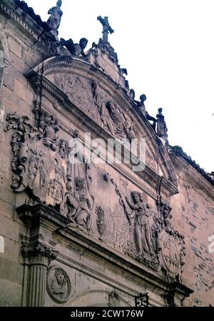 EXT-FACHADA MANIERISTA DEL CONVENTO CARMELITA FUNDADO EN 1571 POR STA TERESA DE JESUS. AUTOR: REPULLES Y VARGAS ENRIQUE. ORT: CONVENTO DE LA ANUNCIACION. ALBA DE TORMES. SALAMANCA. SPANIEN. Stockfoto