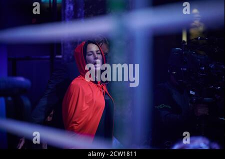 Köln, Deutschland. September 2020. Reality-Star Giulia Siegel betritt den Ring bei der Sat.1 TV-Show 'das große Sat.1 Promiboxen'. Quelle: Henning Kaiser/dpa/Alamy Live News Stockfoto