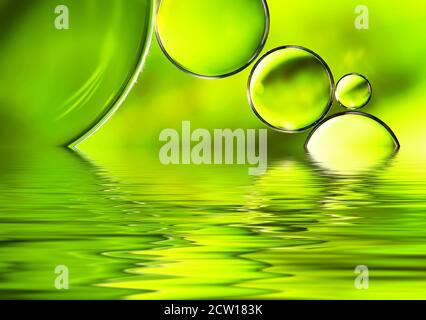 Grün wässrigen Hintergrund, abstrakte Natur Wasser Reflexion Hintergrund. Stockfoto
