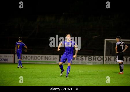 Ein jubelender Rob Cornwall beim letzten Pfiff der Airtricity League Spiel zwischen Bohemians FC & Derry City FC 25-09-2020 Stockfoto