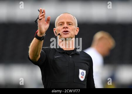 DERBY, ENGLAND. 26. SEPTEMBER 2020 Schiedsrichter Andy Woolmer während des Sky Bet Championship Matches zwischen Derby County und Blackburn Rovers im Pride Park, Derby am Samstag, 26. September 2020. (Kredit: Jon Hobley - MI News) Kredit: MI Nachrichten & Sport /Alamy Live Nachrichten Stockfoto