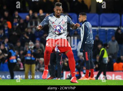 LONDON, ENGLAND - 26. FEBRUAR 2020: Jerome Boateng aus Bayern im Rahmen der 2019/20 UEFA Champions League Runde 16 zwischen dem FC Chelsea und Bayern München auf der Stamford Bridge. Stockfoto