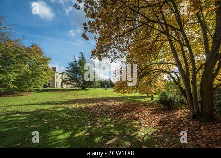 Polesden Lacey Haus und Gärten im Spätsommer Stockfoto